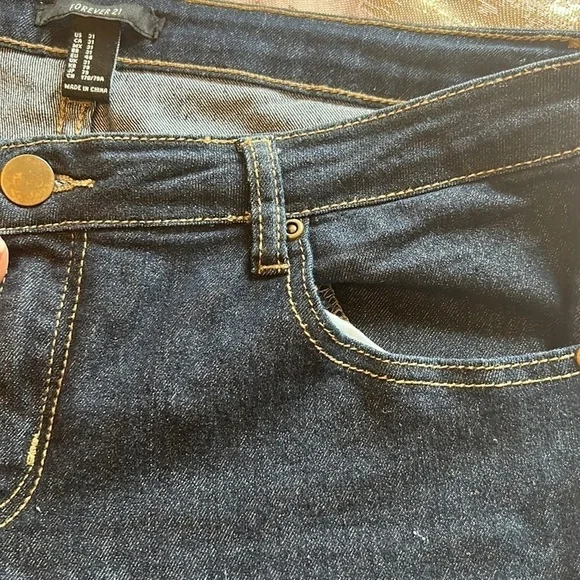 H&M Performance High Rise Stretch Skinny Jeans - Picture 5 of 7